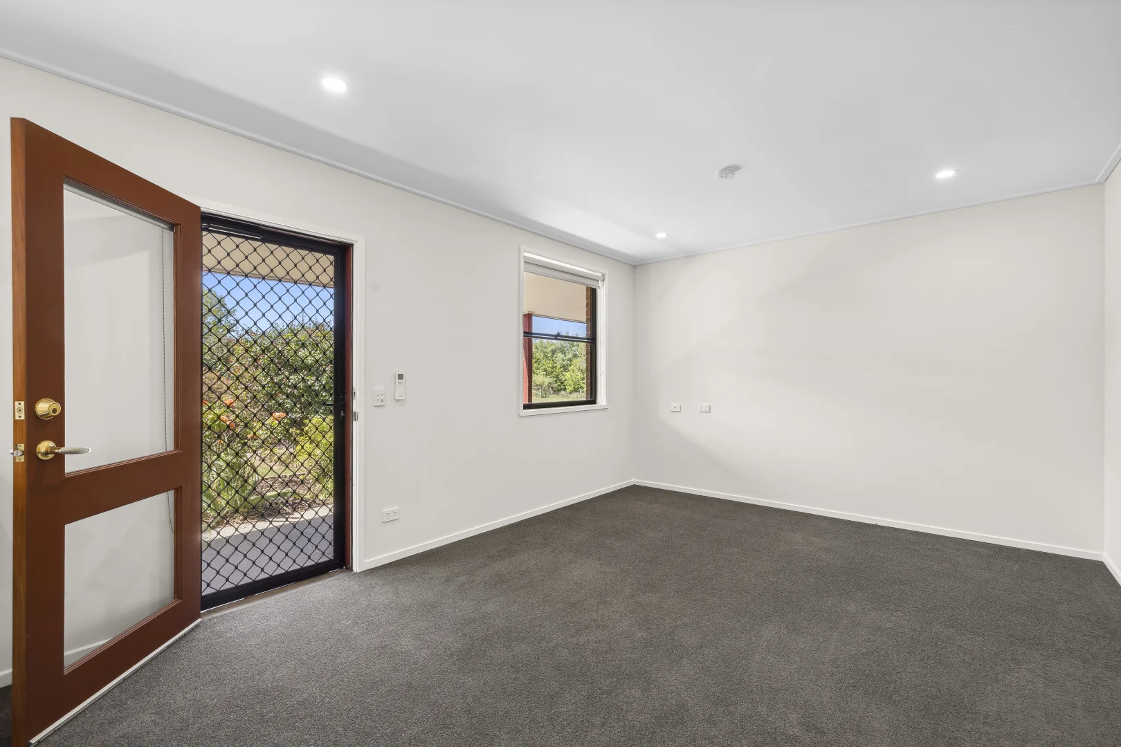 56A High Street - Image 2