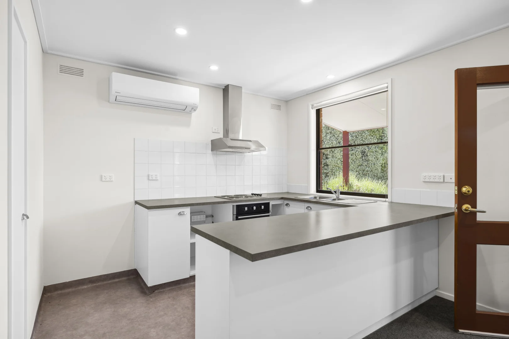 56A High Street - Image 4