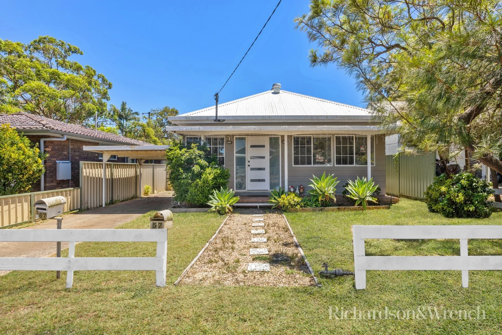 57 Adelaide Avenue (1/14)