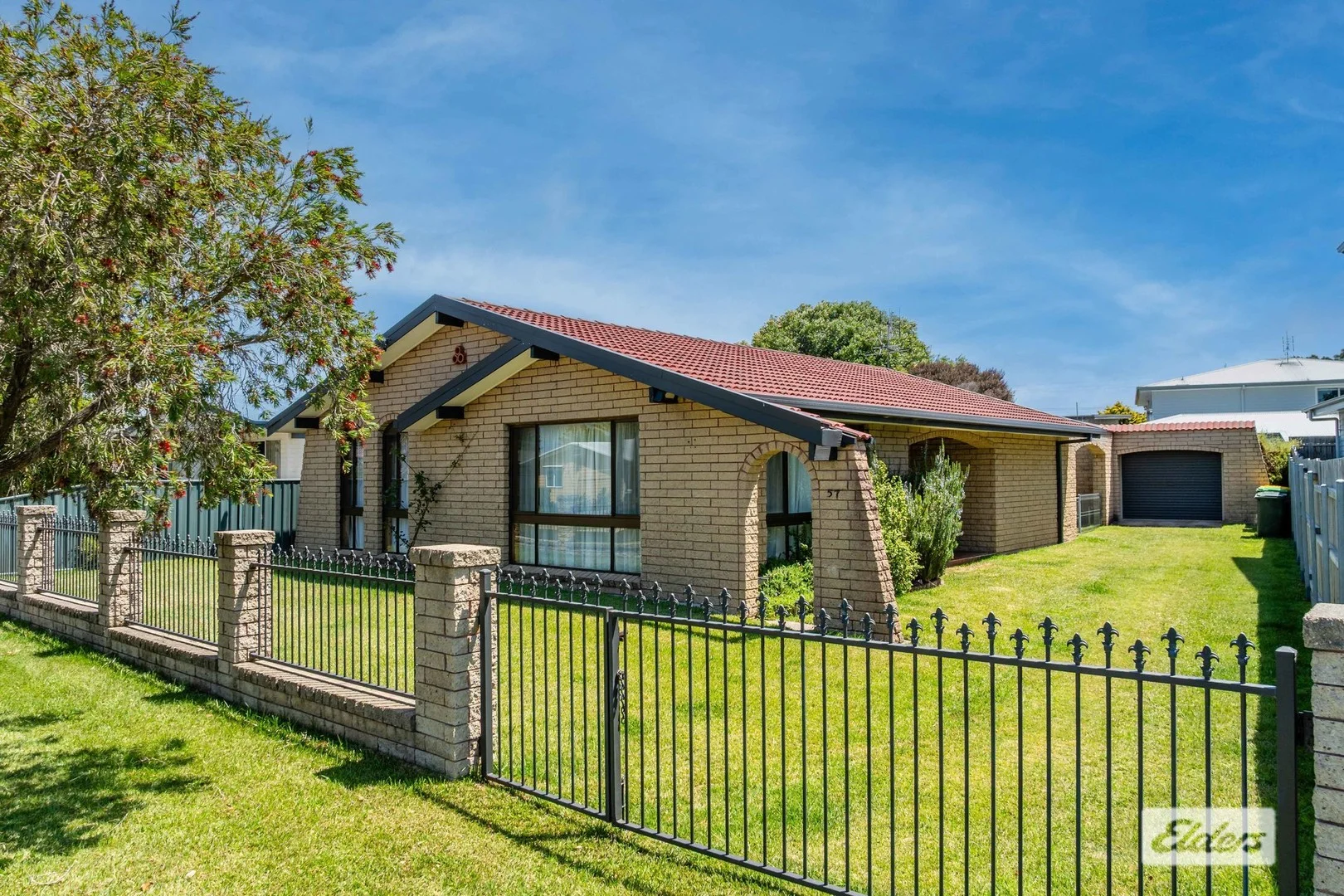 57 Ainslie Parade (1/24)