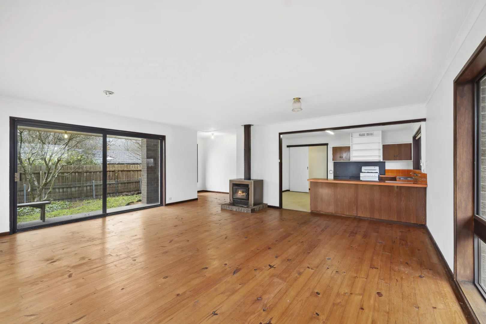 57 High Street - Image 2