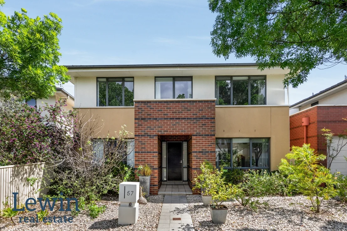 57 St Andrews Drive (1/13)