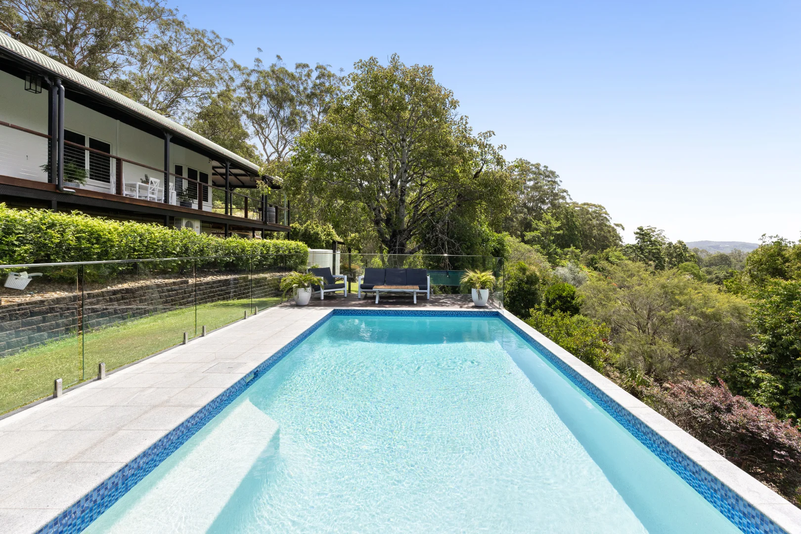 57 Upper Rosemount Road (1/18)