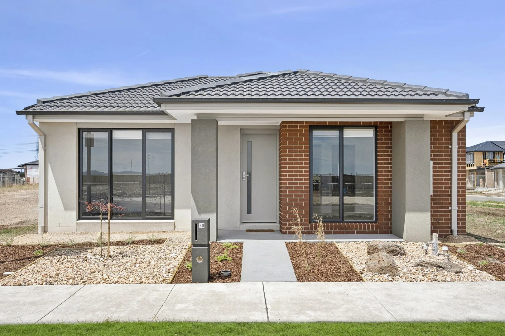 58 Archer Drive (1/7)