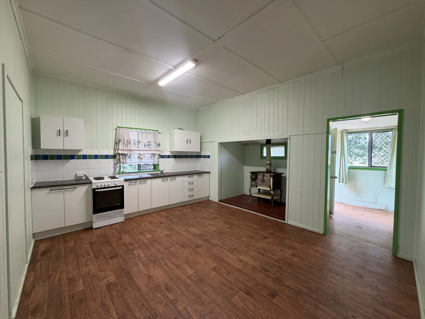 58 Perkins Street - Image 2