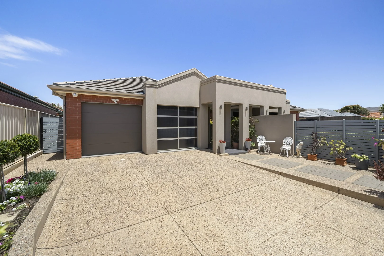 5a Carnarvon Avenue (1/24)