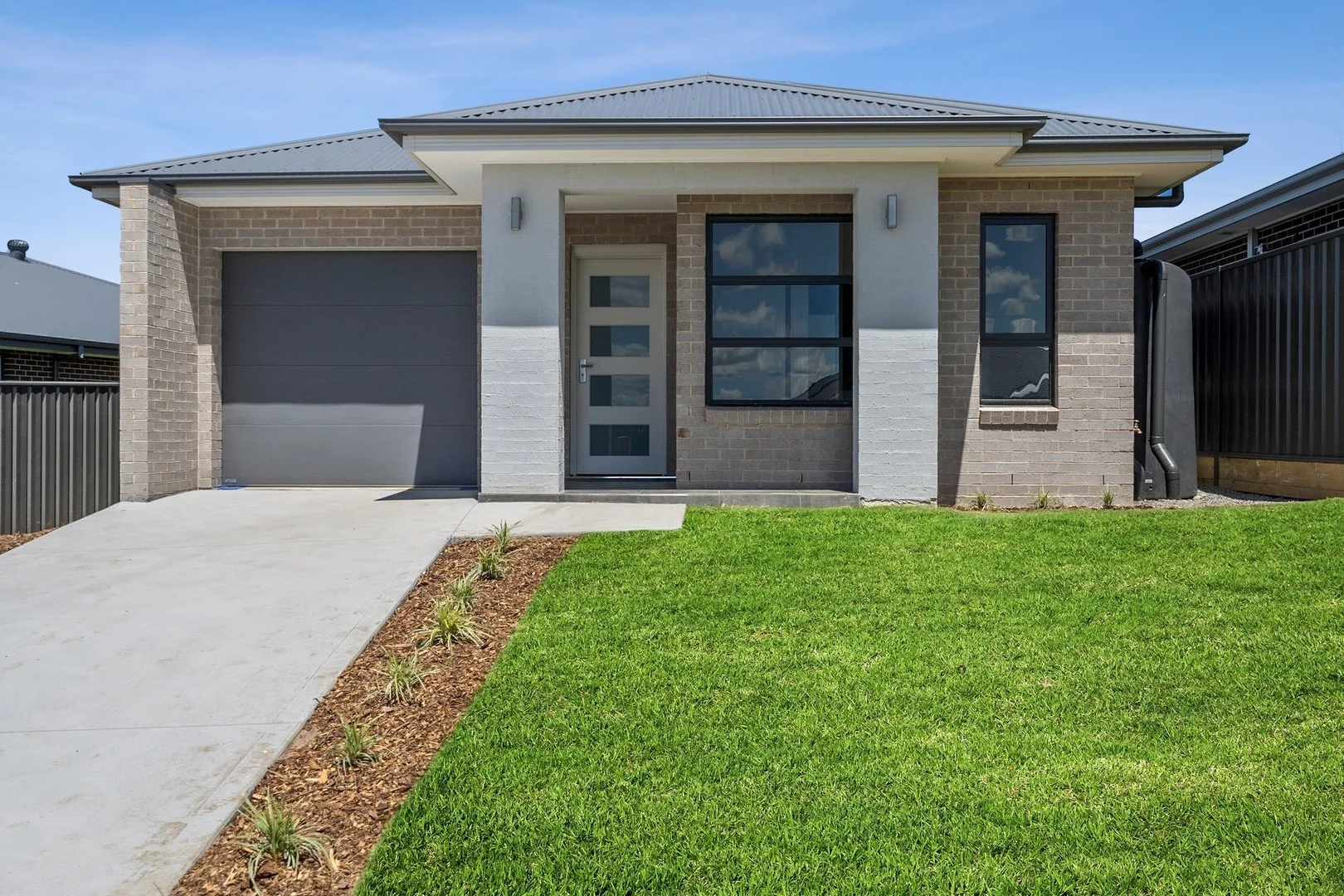 5a Hogg Place (1/13)