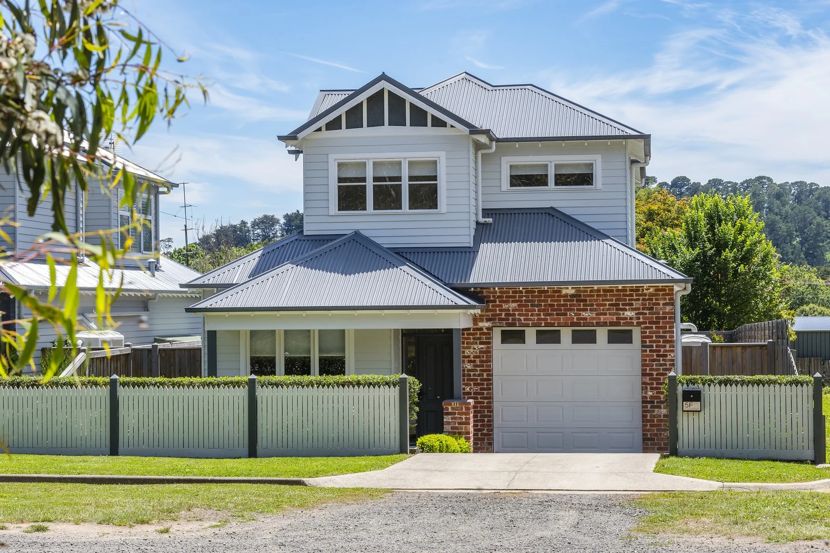 5F Urquhart Street (1/16)