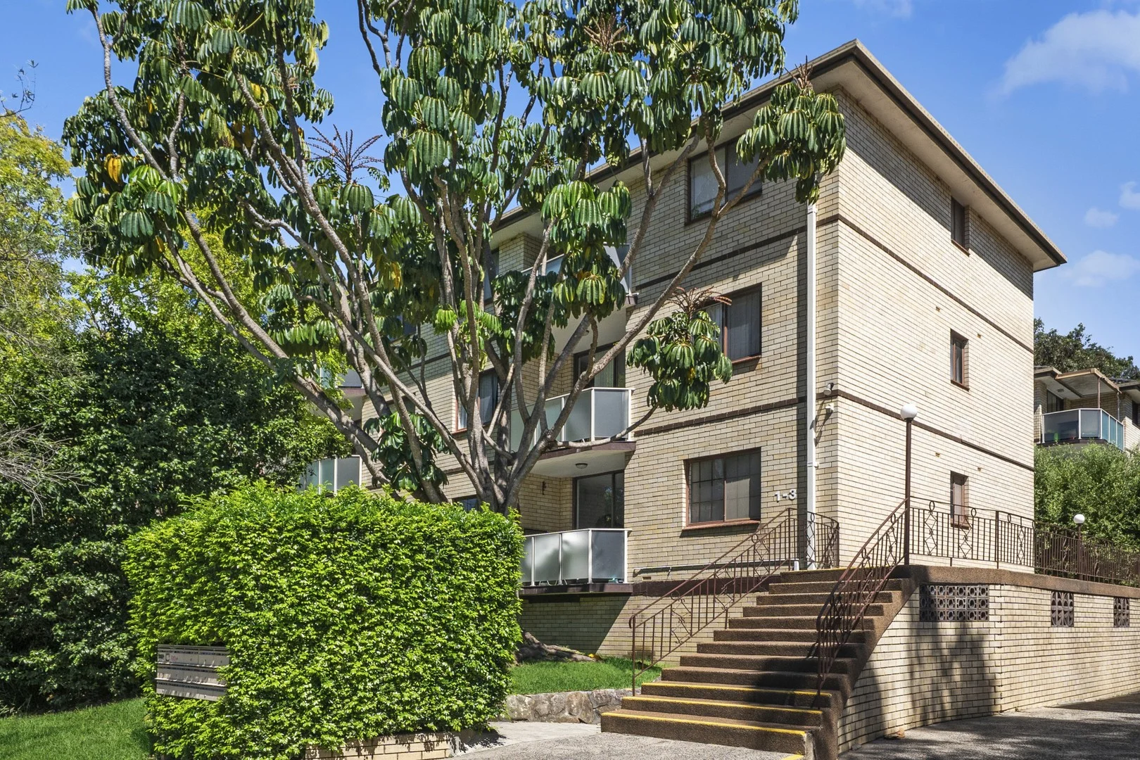 6/1-3 Sherbrook Road (1/13)