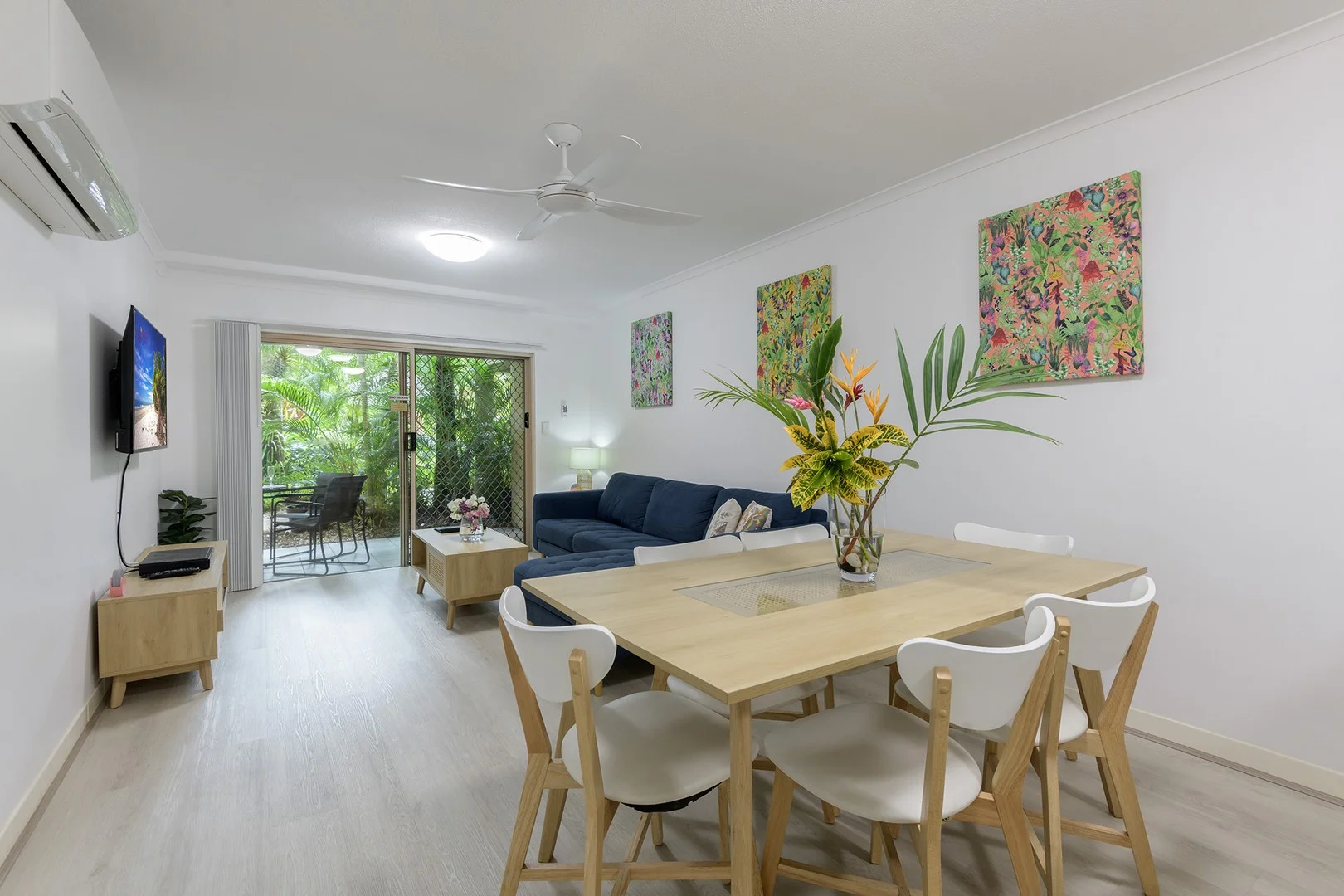6/11-15 Port Douglas Road (1/16)