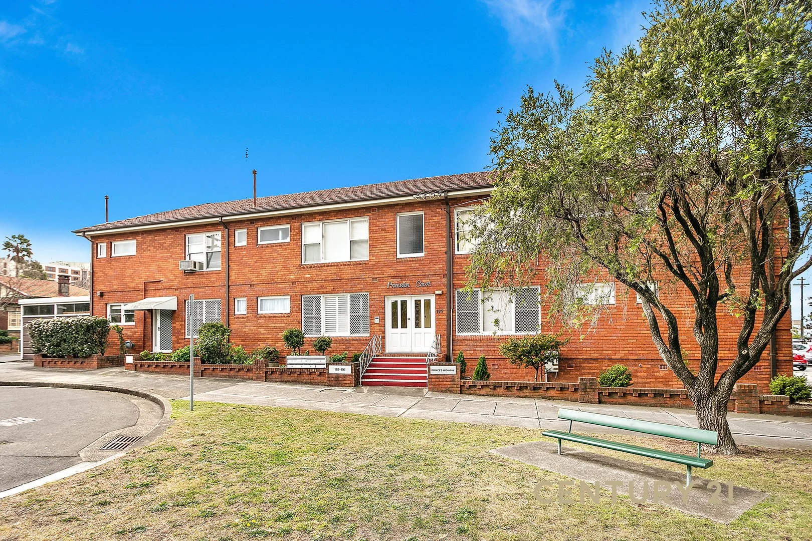 6/189-191 Princes Highway (1/8)