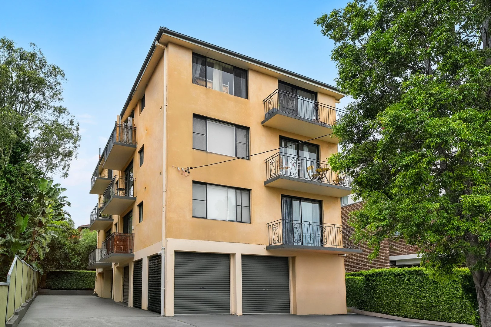 6/25 Morrison Road (1/12)