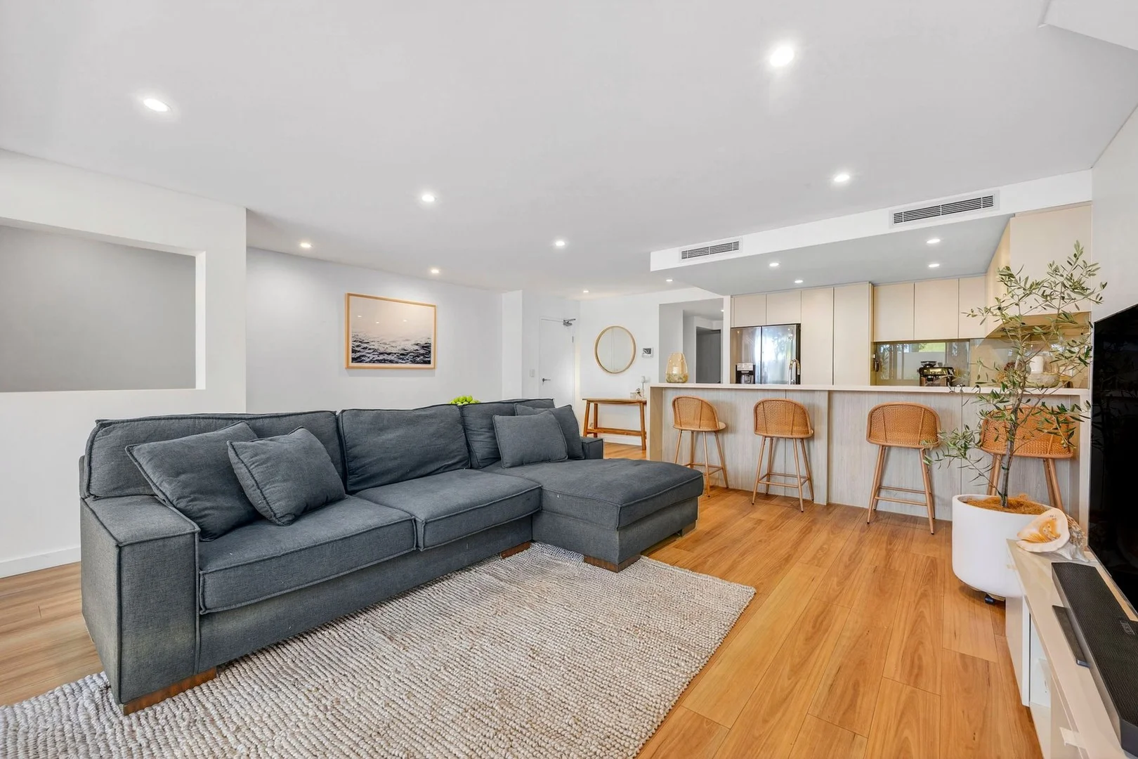 6/6 Foley Street (1/9)