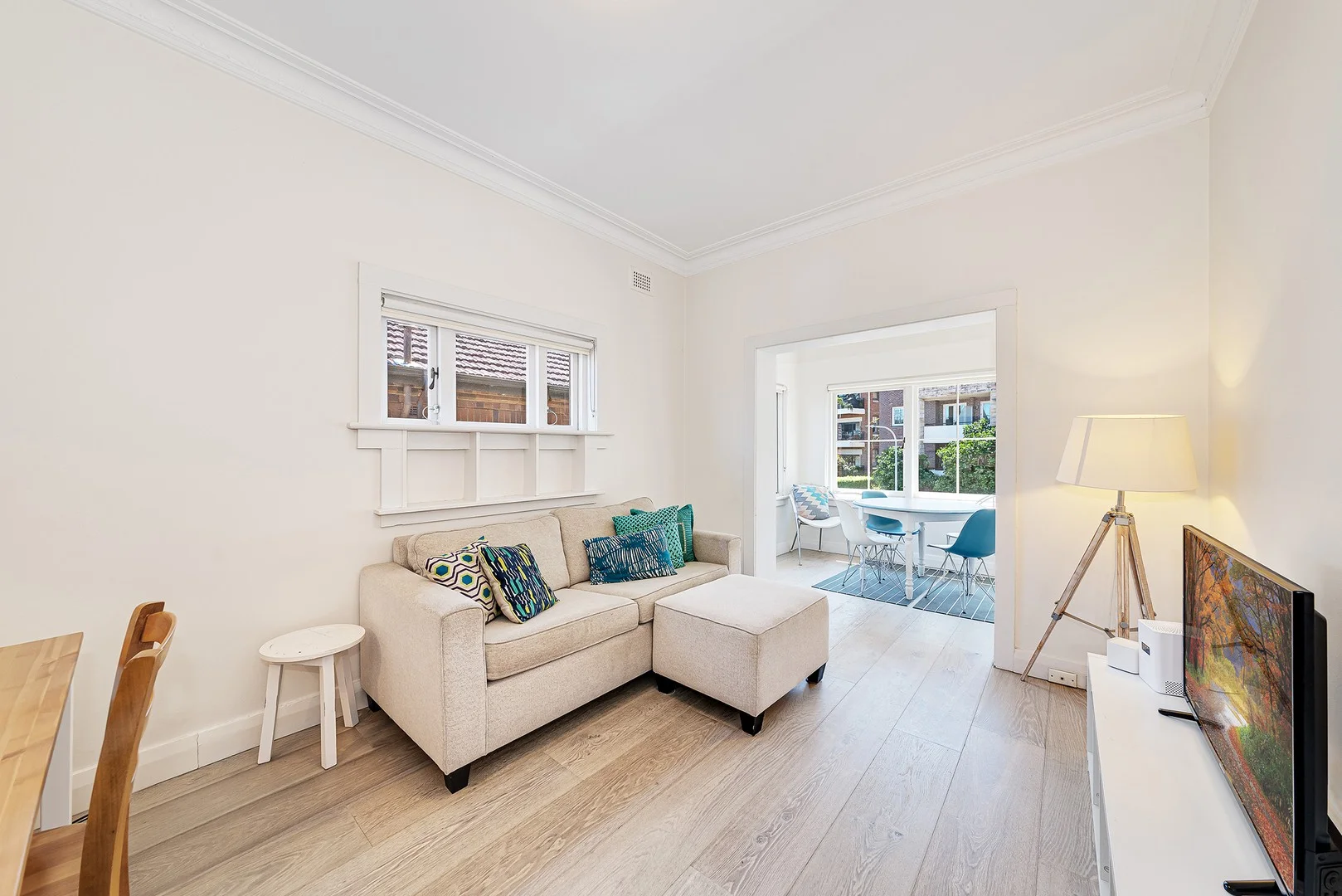 6/81 Kirribilli Avenue (1/8)