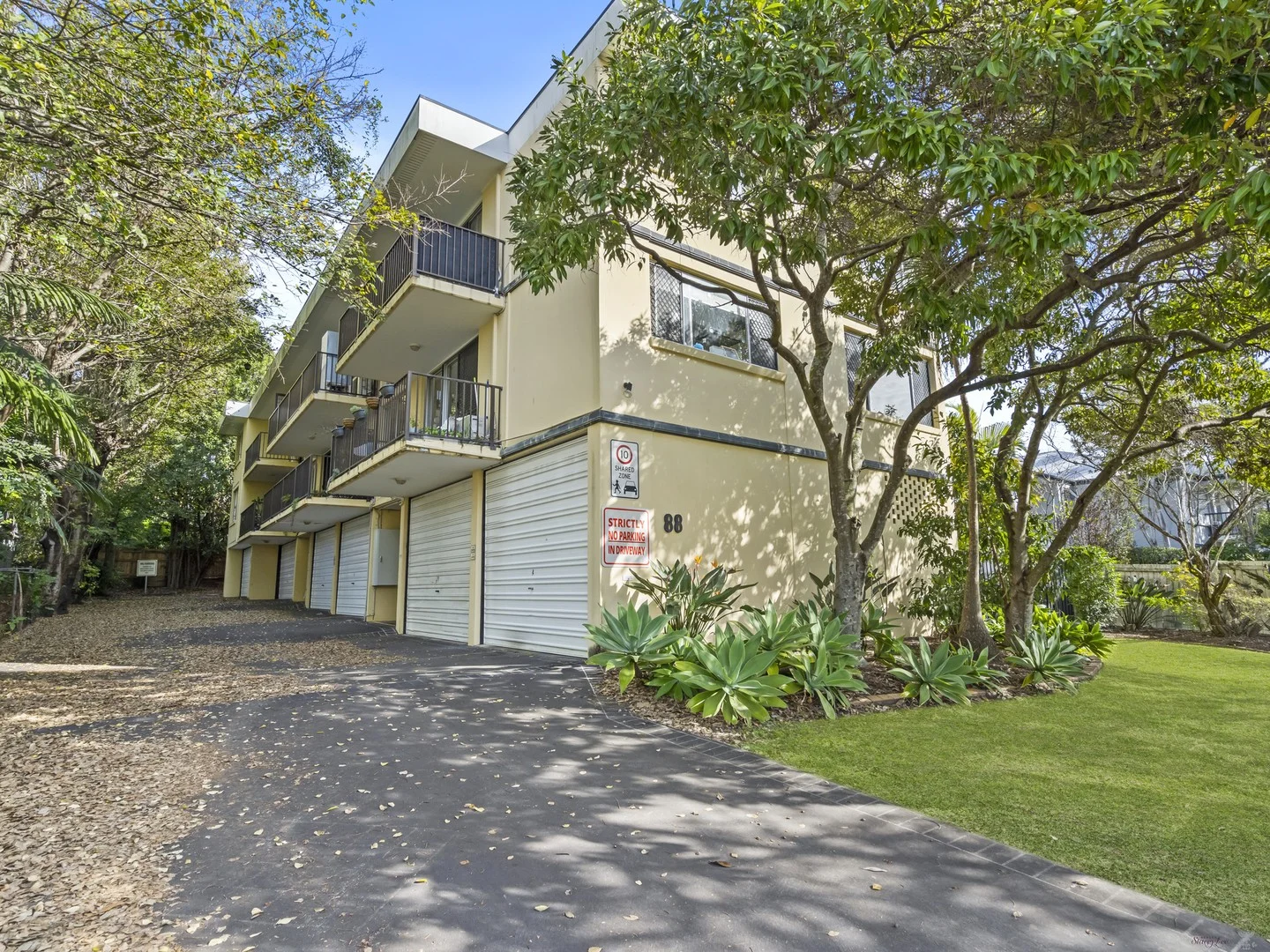 6/88 Haig Street (1/20)