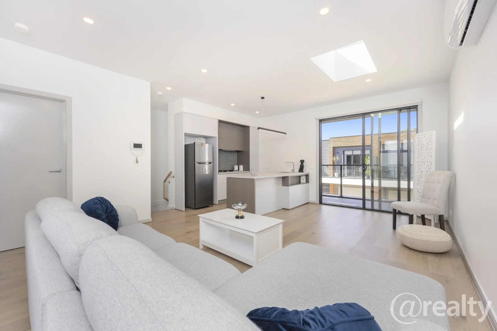 6 Banksia Way - Image 2