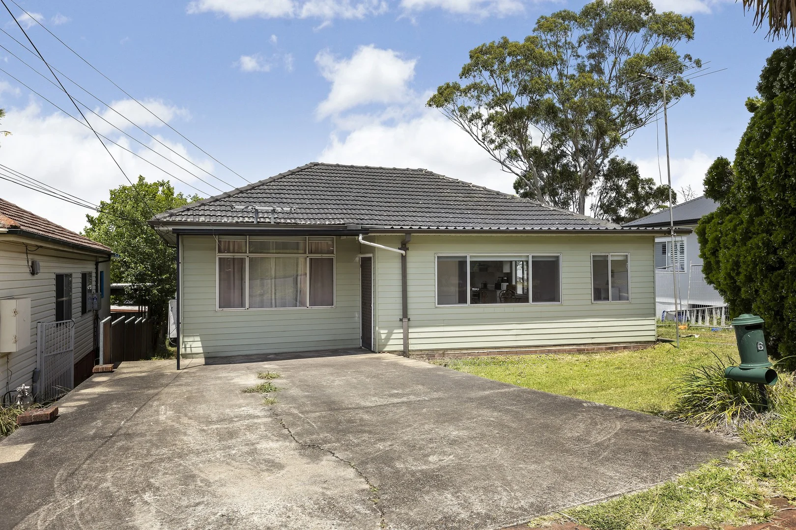 6 Bellevue Street (1/10)