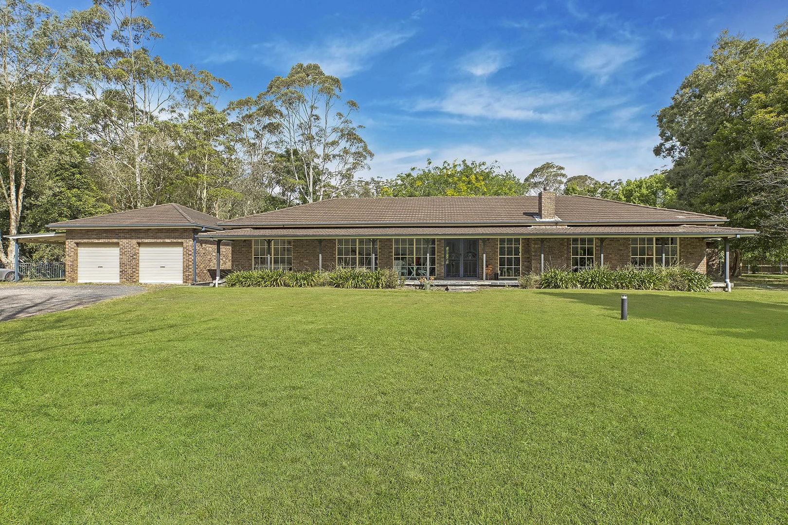 6 Bula Place (1/28)