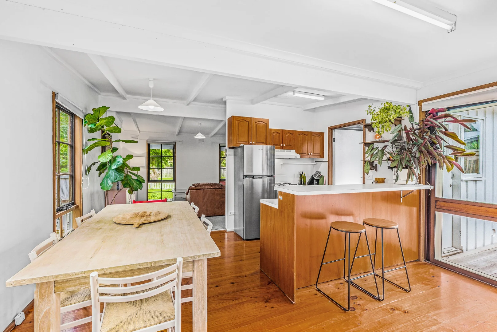 6 Cronulla Court - Image 2
