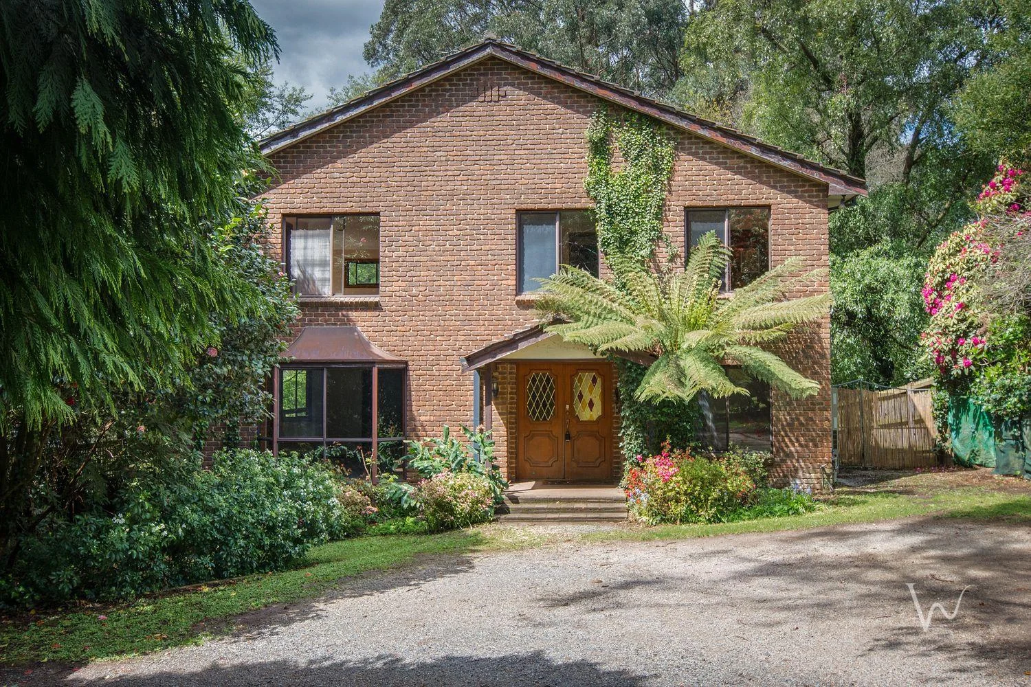 6 Dickens Road (1/15)