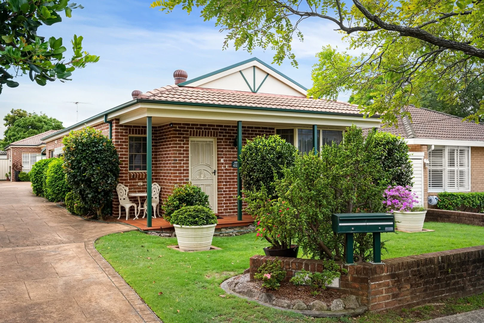 6 Evans Street (1/8)