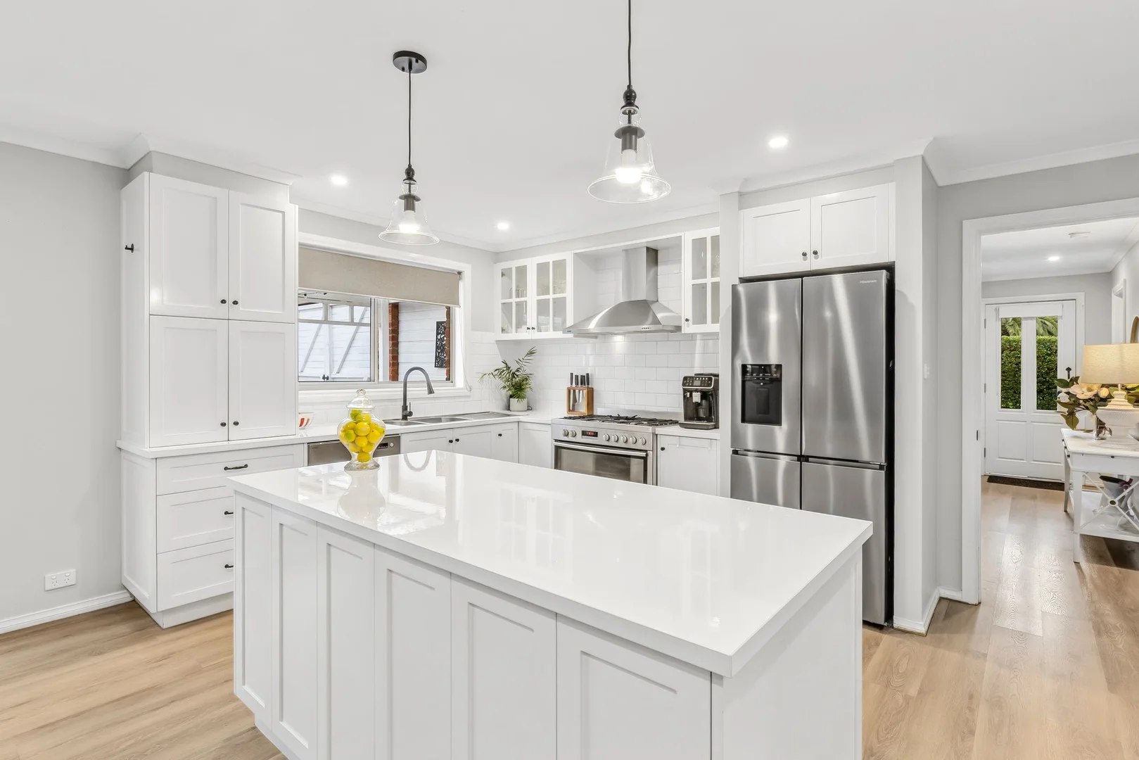 6 Glen Court - Image 2