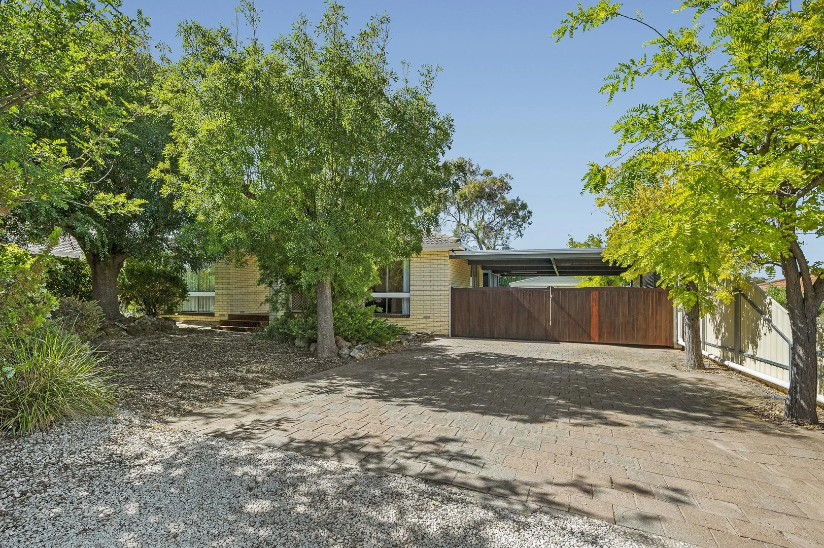 6 Grandview Avenue (1/36)