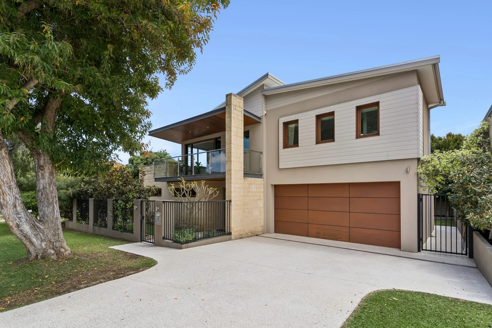 6 Greenock Avenue (1/33)