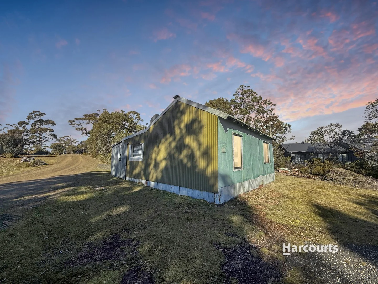 6 Jillett Road (1/12)