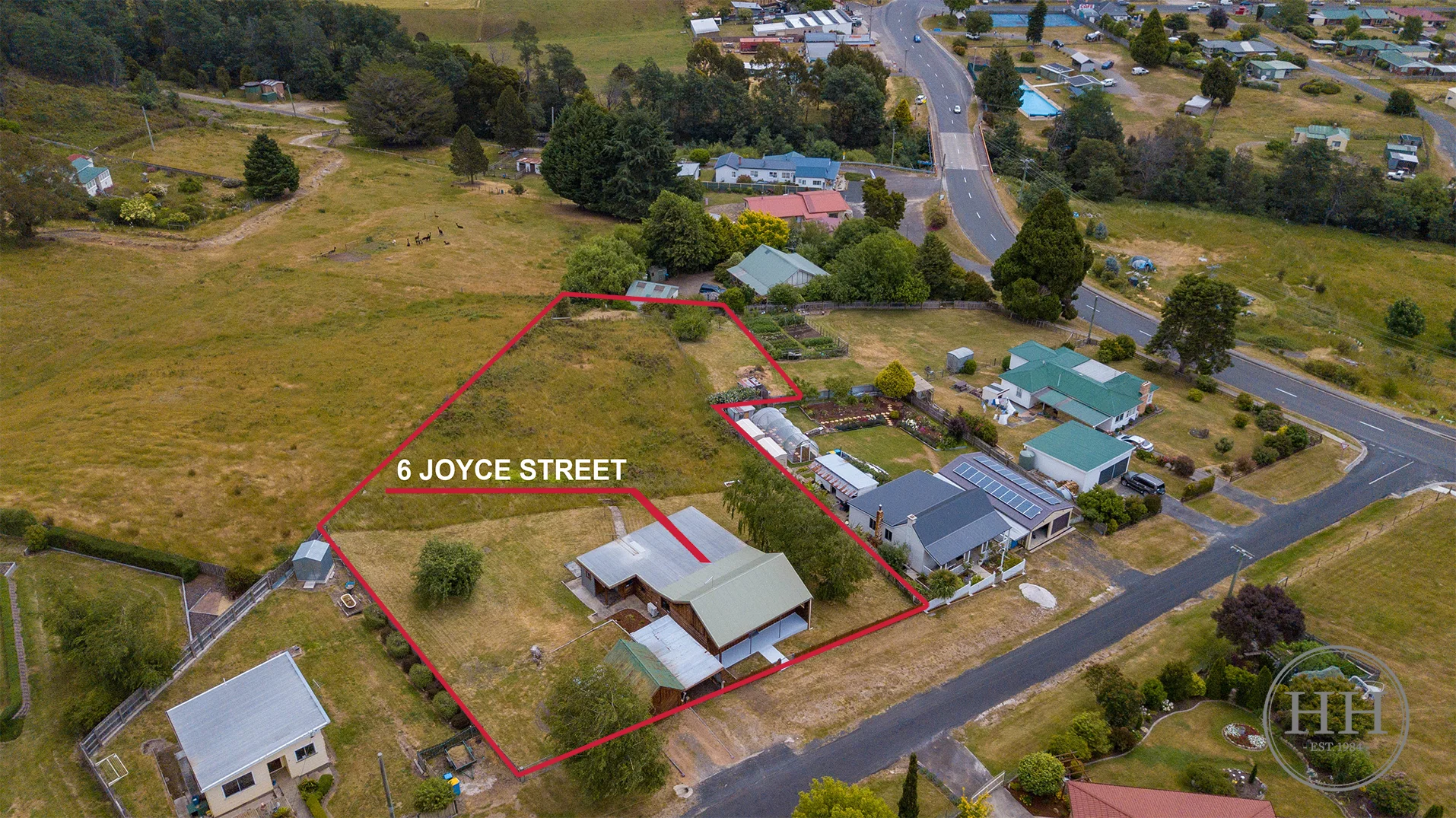 6 Joyce Street - Image 2