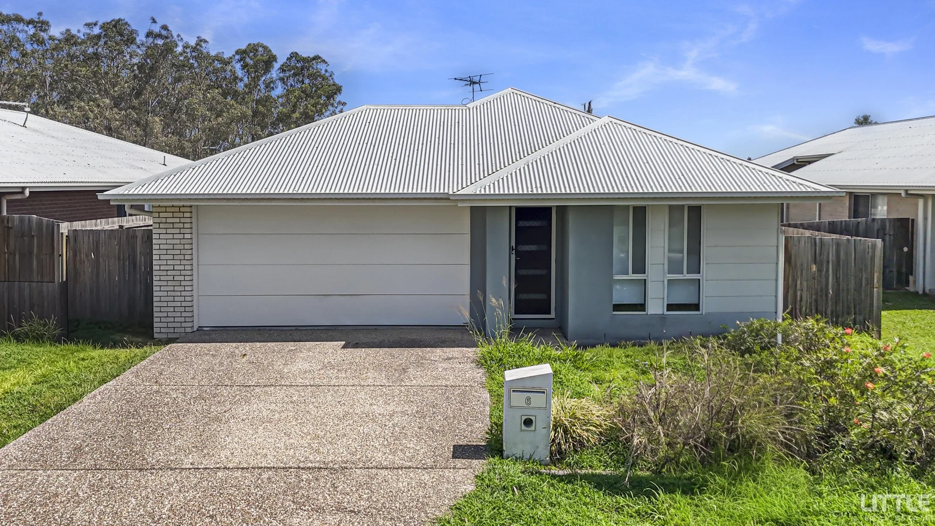 6 Mackellar Way (1/1)