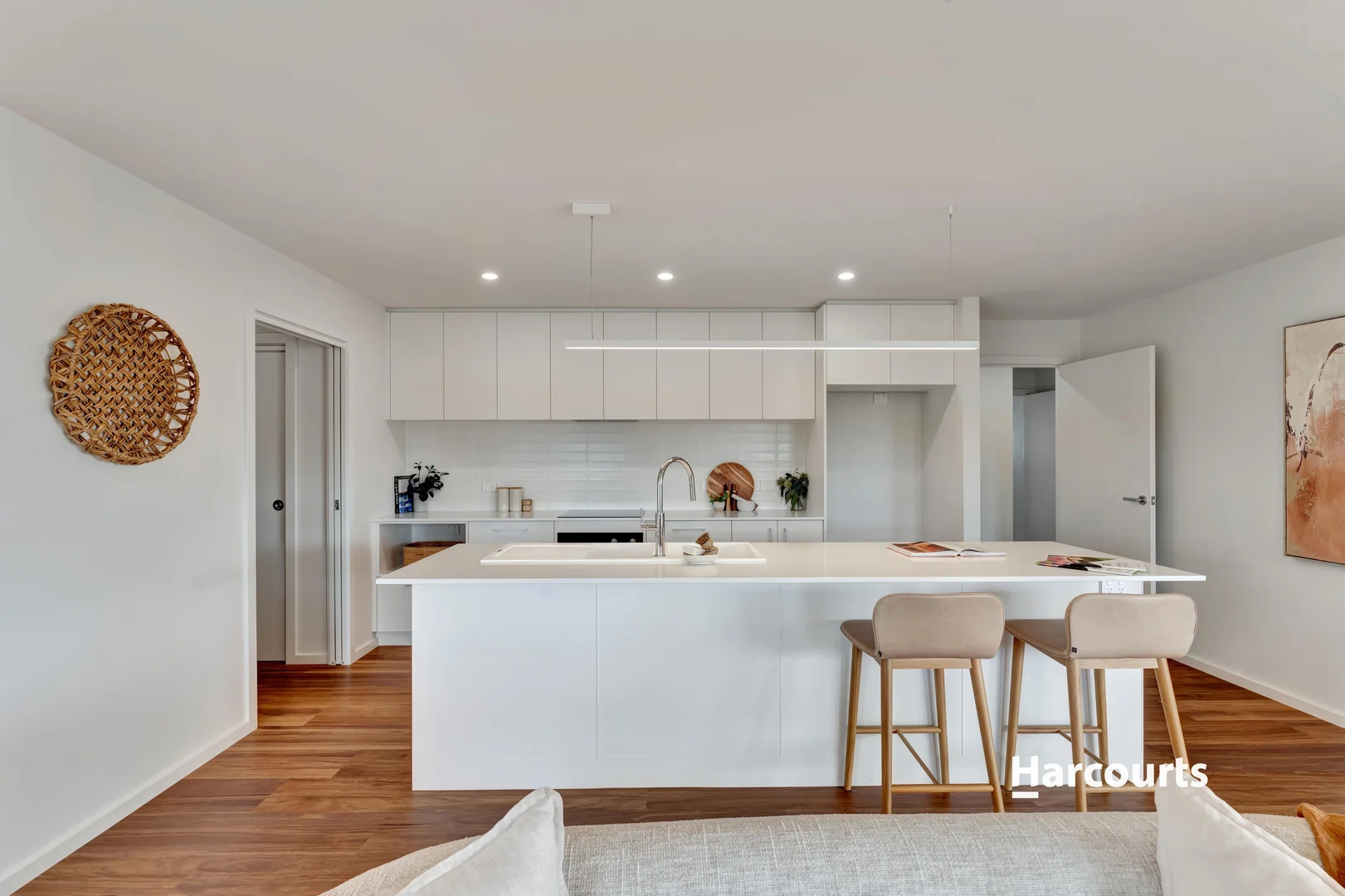 6 Magnolia Avenue - Image 5