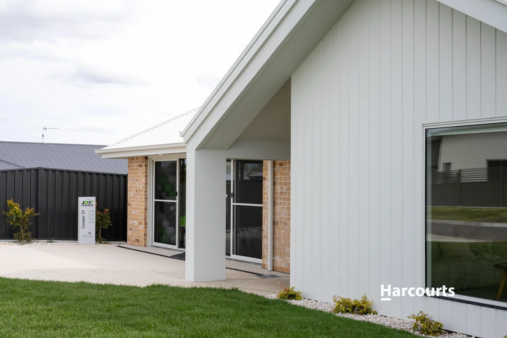 6 Magnolia Avenue - Image 3