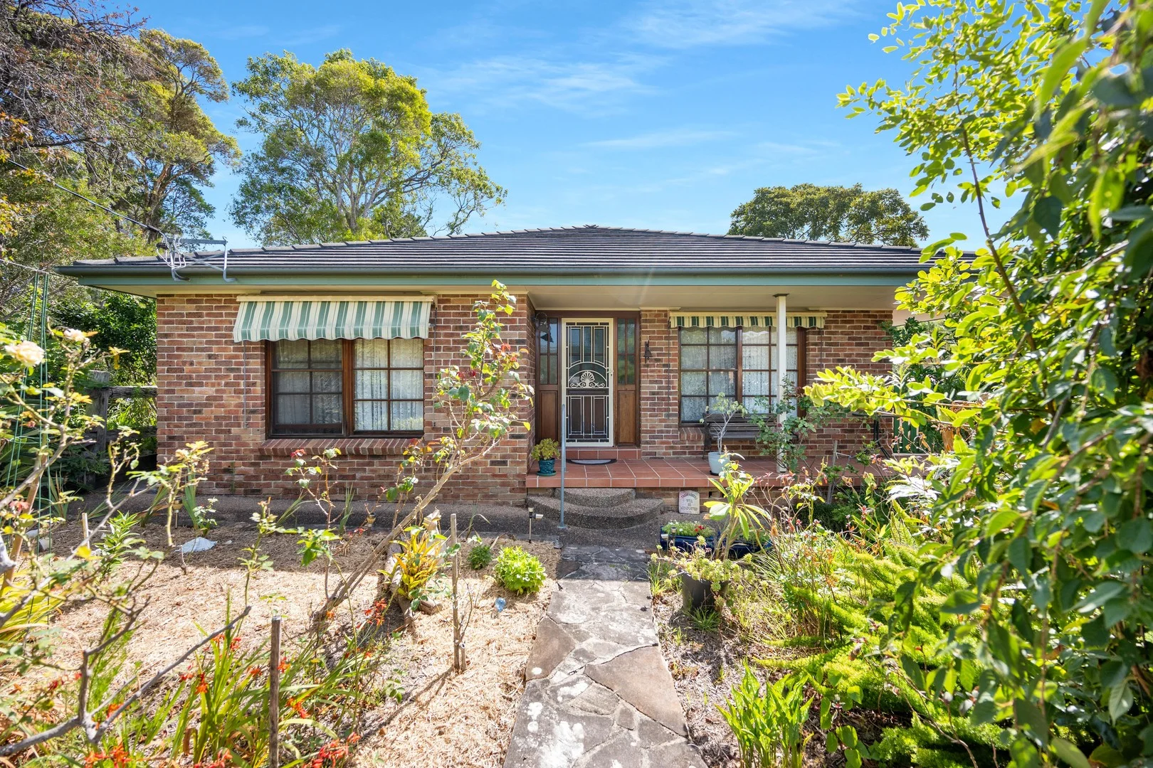 6 Marlin Place (1/12)
