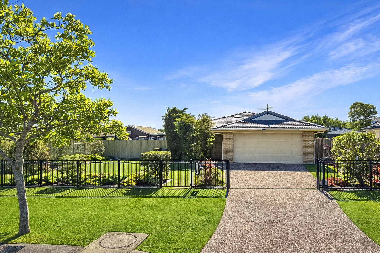 6 Queenscliff Court (1/6)