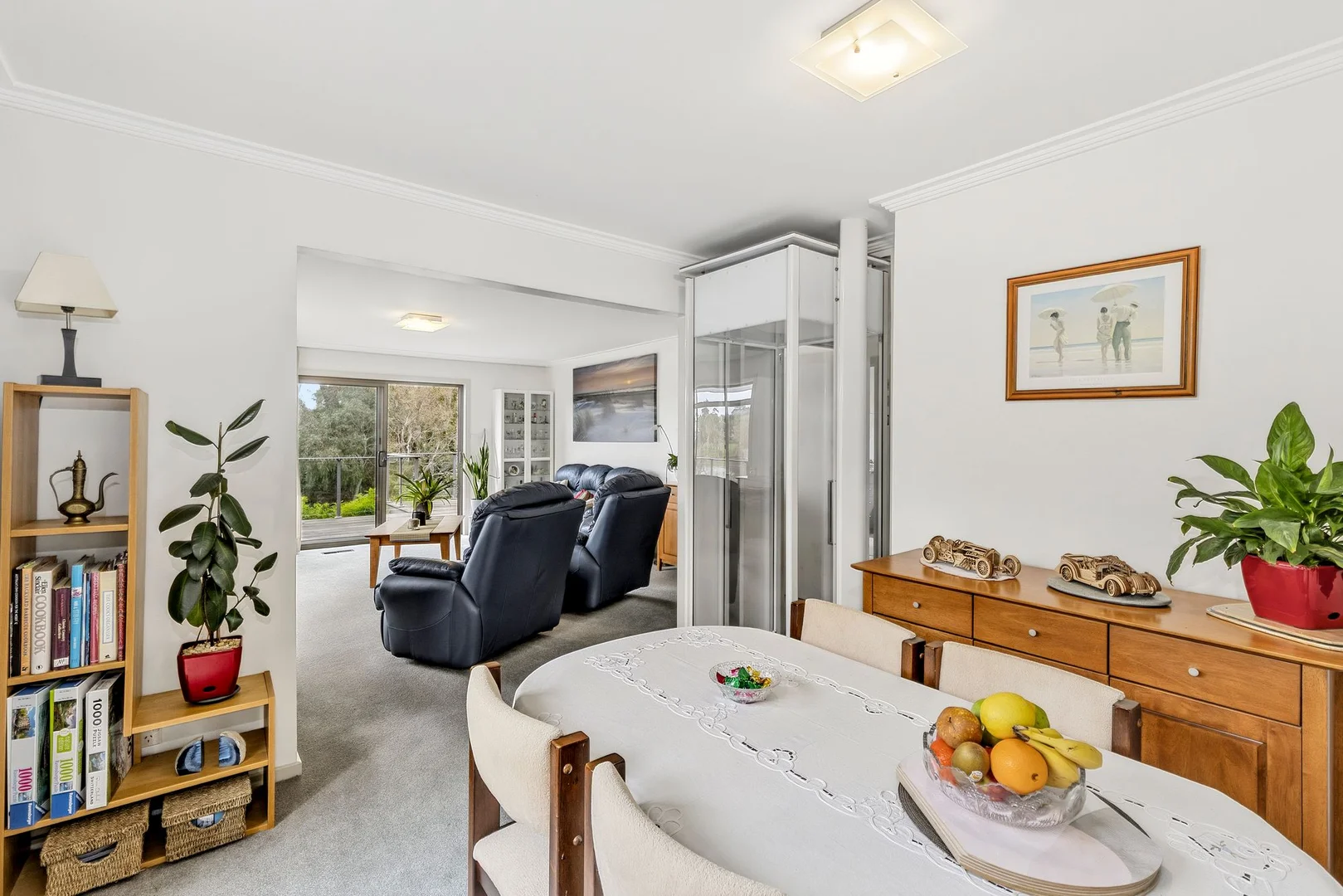 6 Riviera Crescent - Image 5
