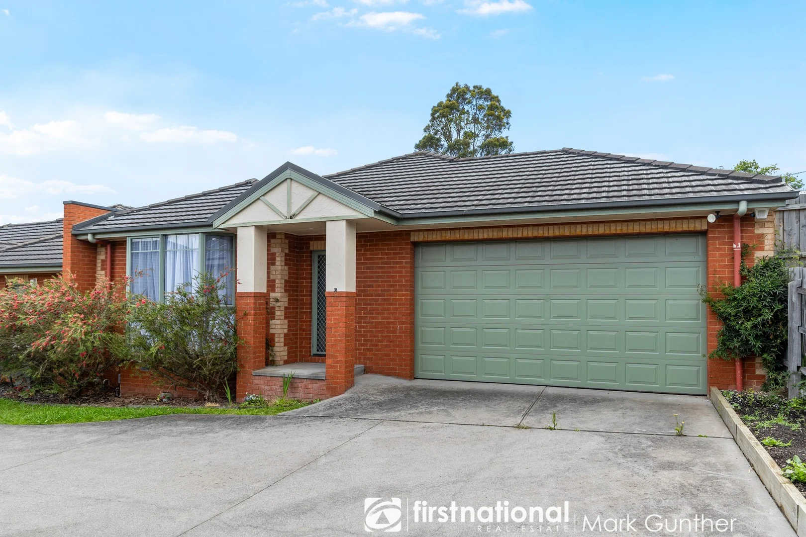 6 Rosemont Mews (1/1)