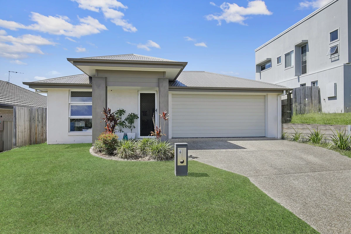 6 Saltbush Street (1/15)