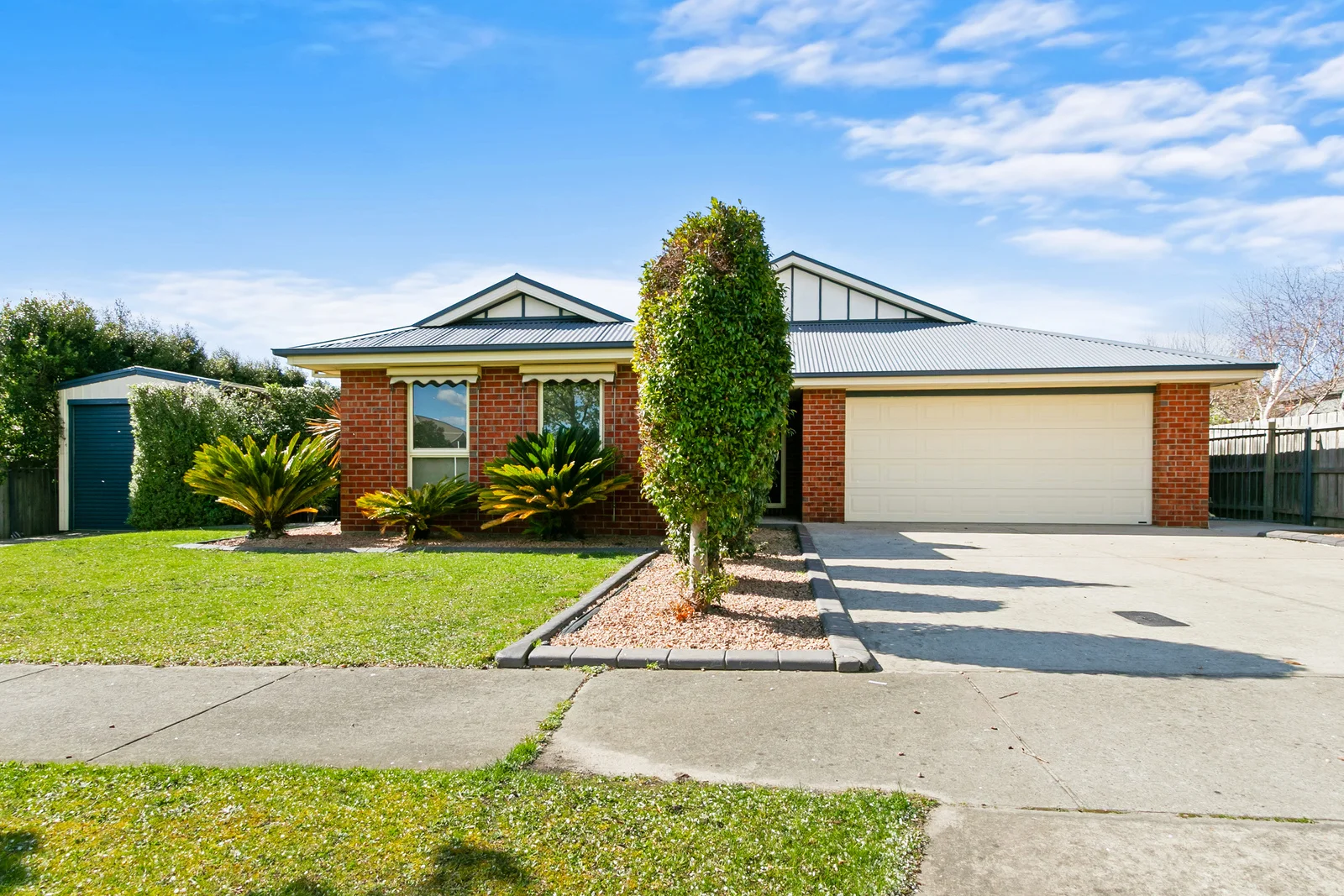 6 Victoria Court (1/30)