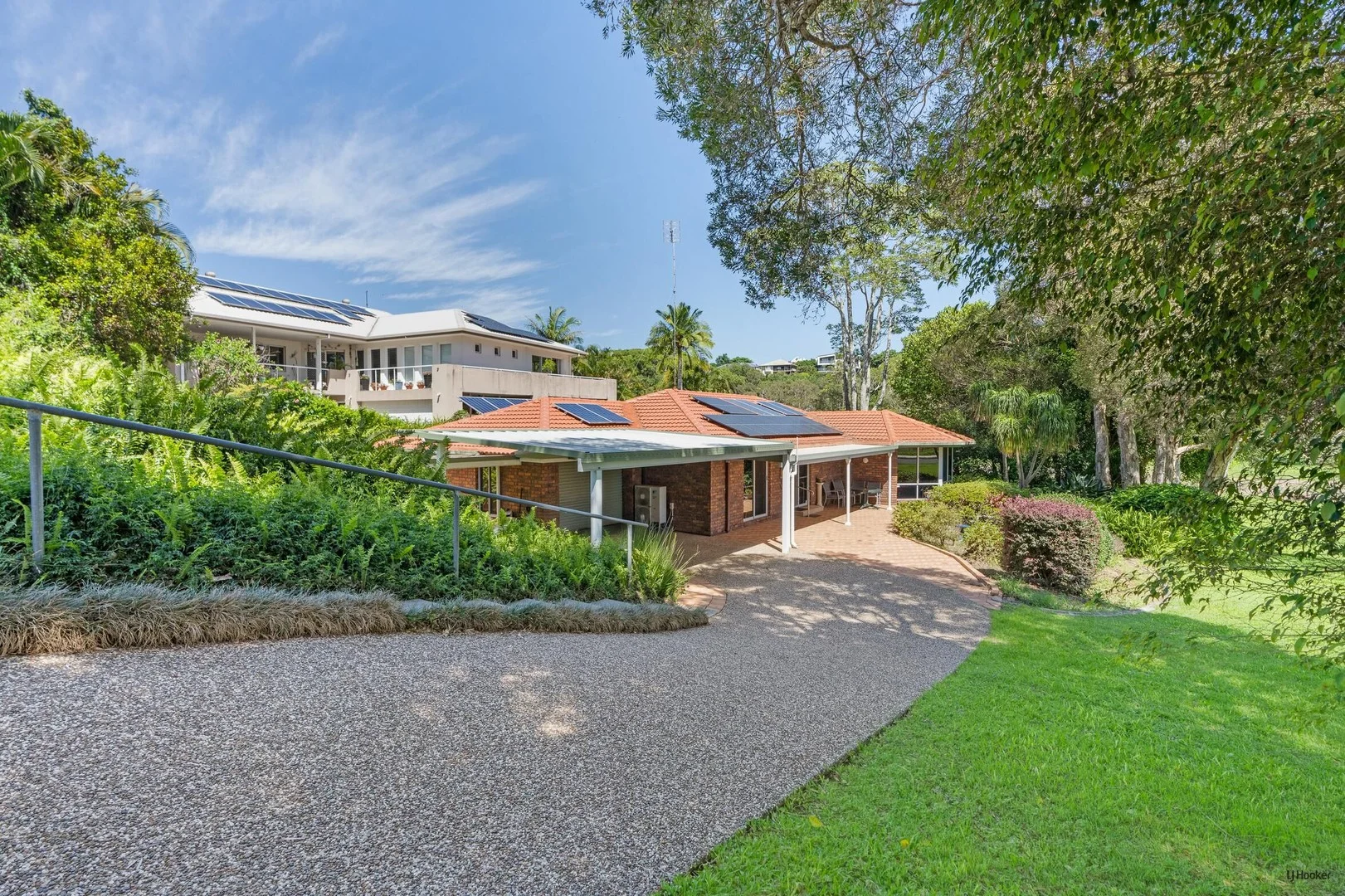 60 Amaroo Drive (1/24)