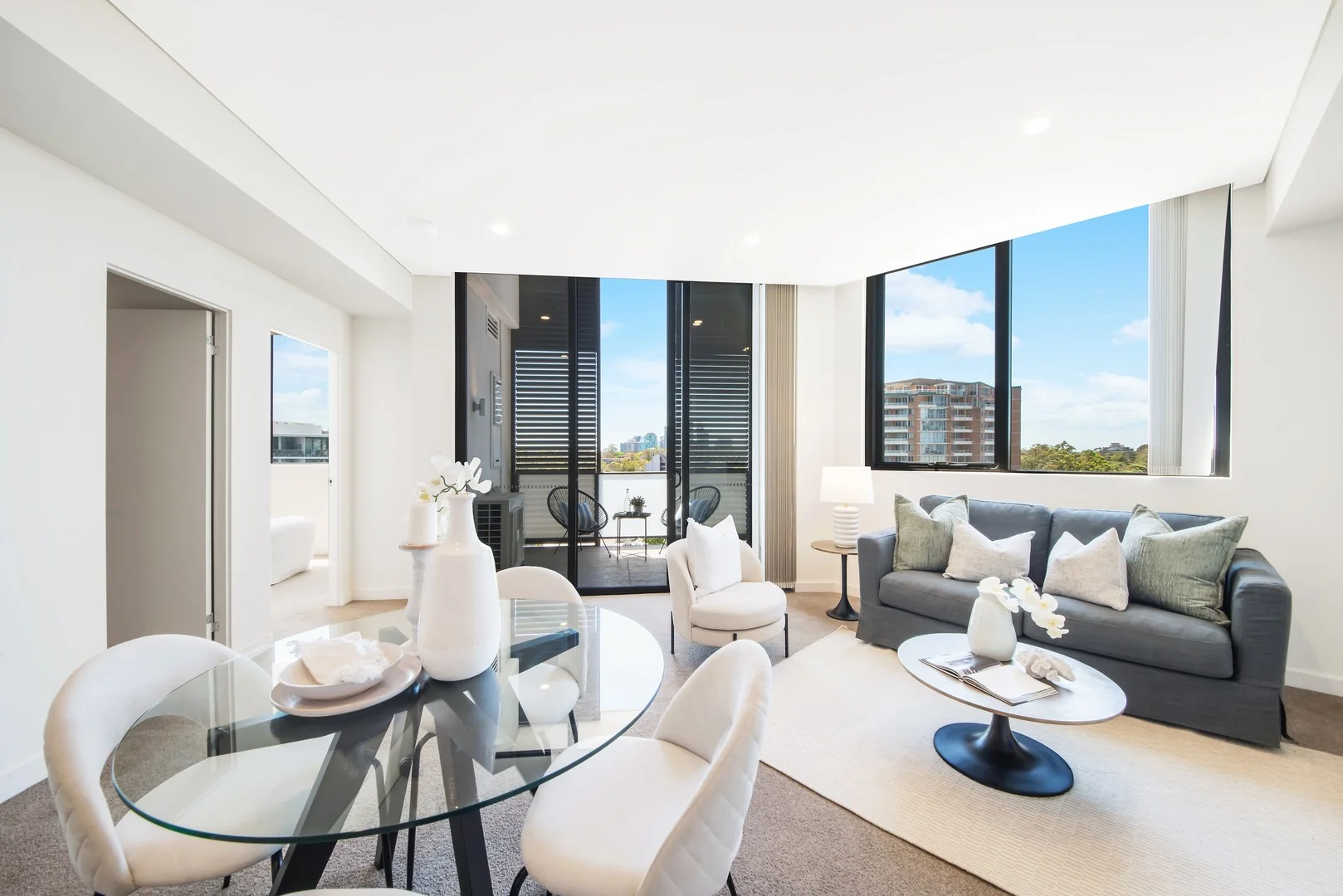 601/9 Mafeking Avenue (1/10)
