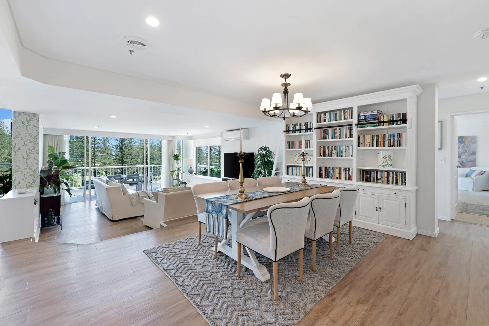 602/1 Peak Avenue (1/45)