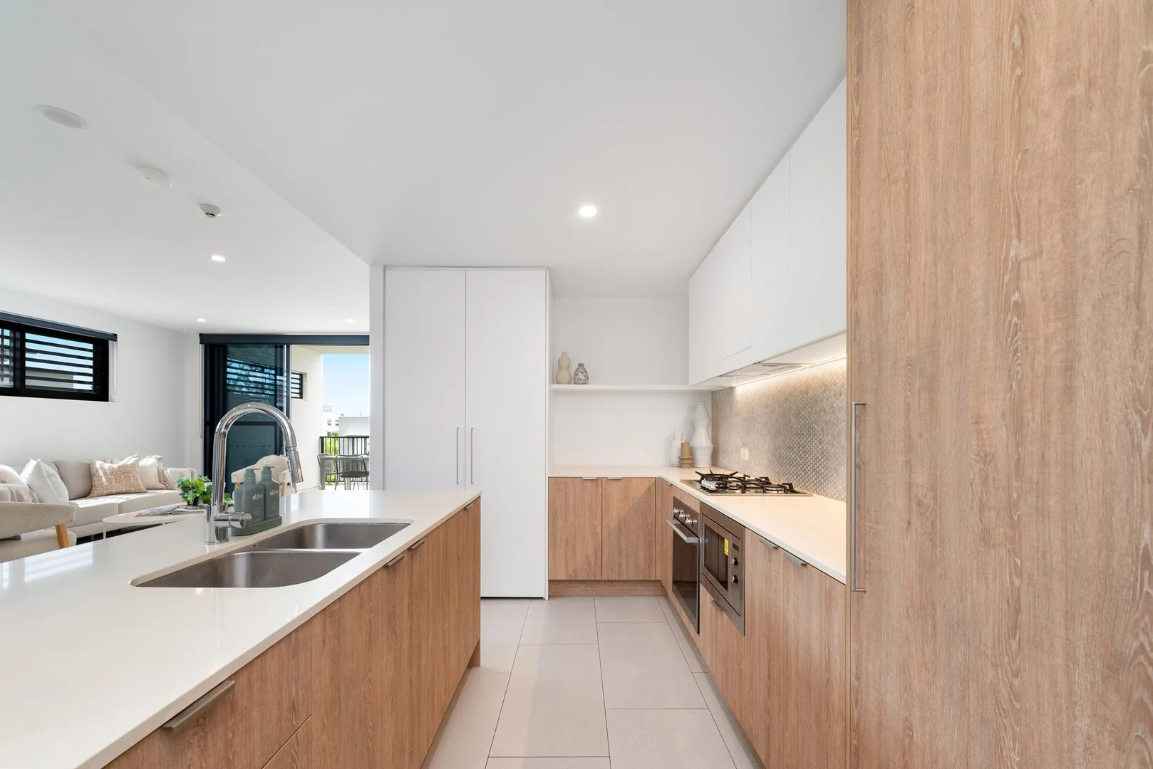 604/28 Gallway Street (1/1)