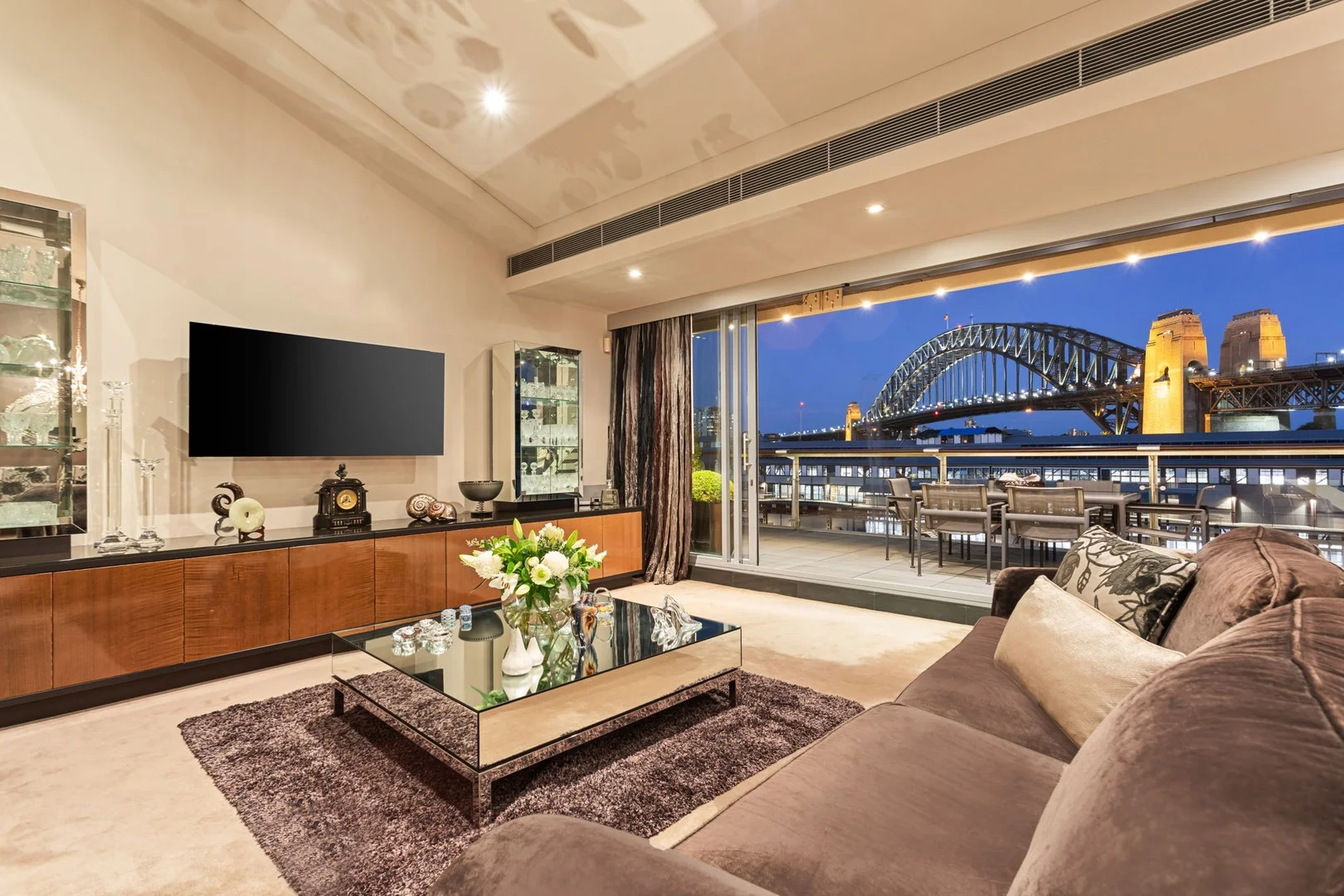 607/19 Hickson Road (1/1)