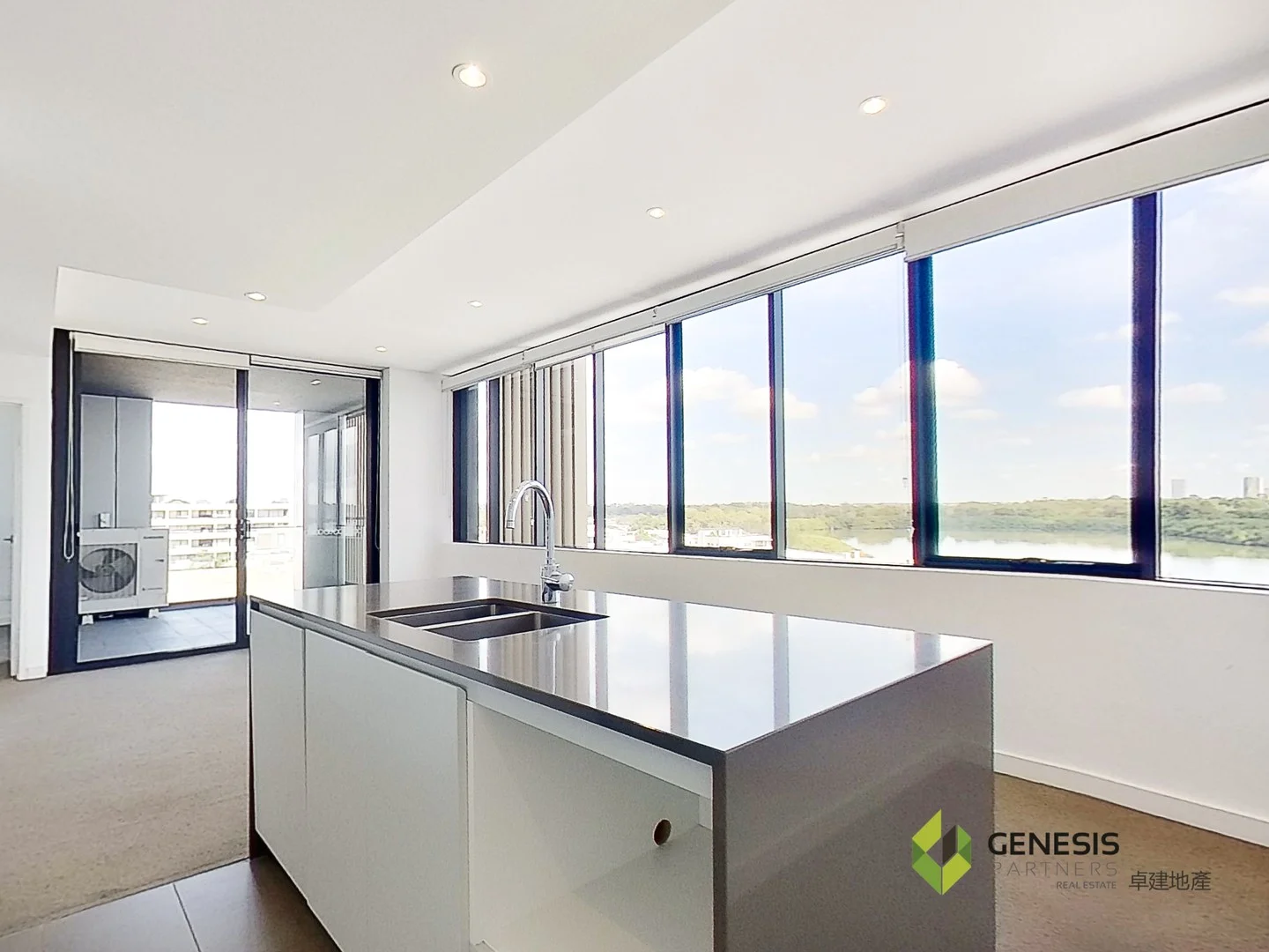 607/5 Northcote Street (1/13)