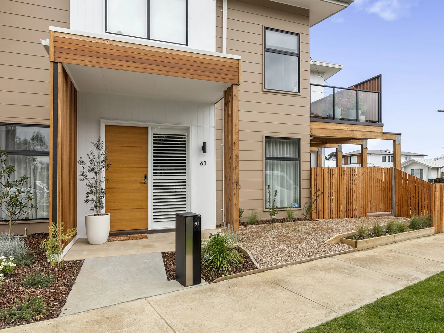 61 Bright Street (1/9)