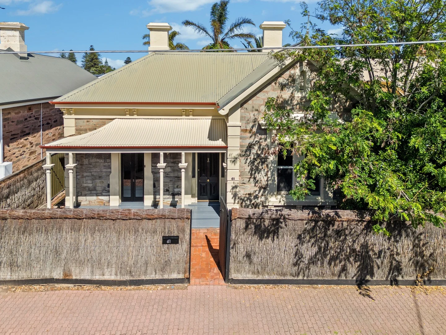 61 Moseley Street (1/28)