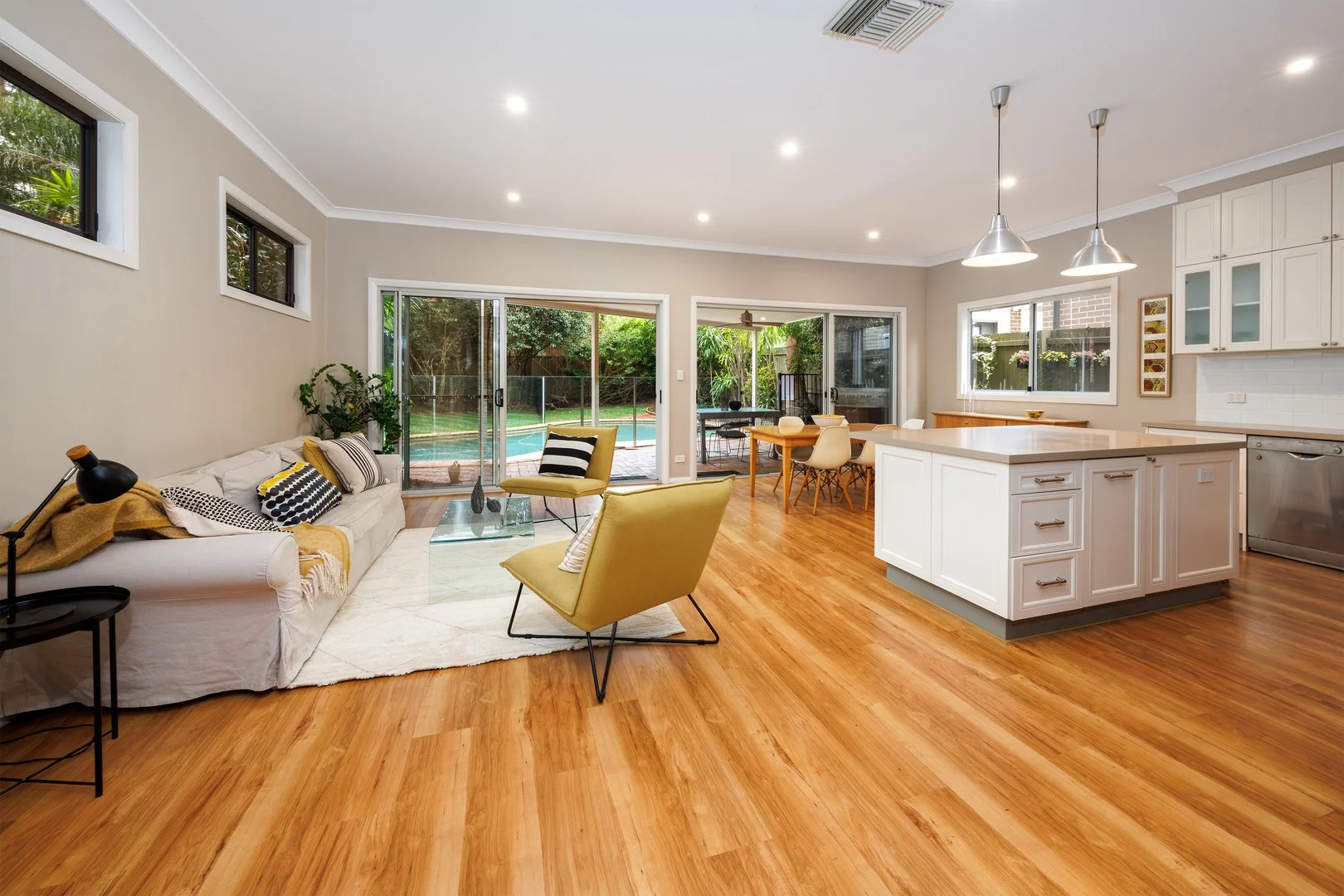 61 Moss Street (1/16)