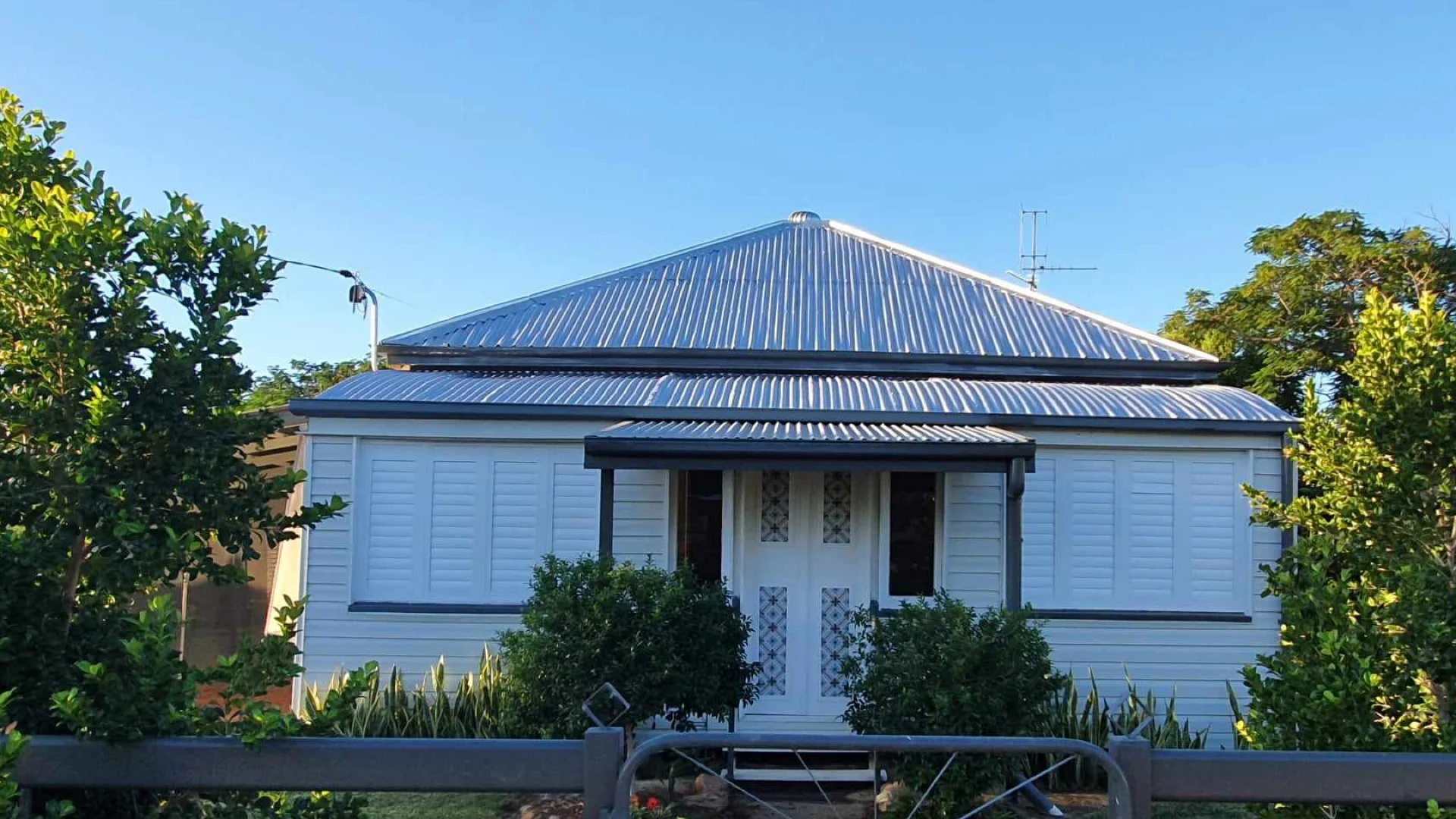 61 Rose Street (1/14)