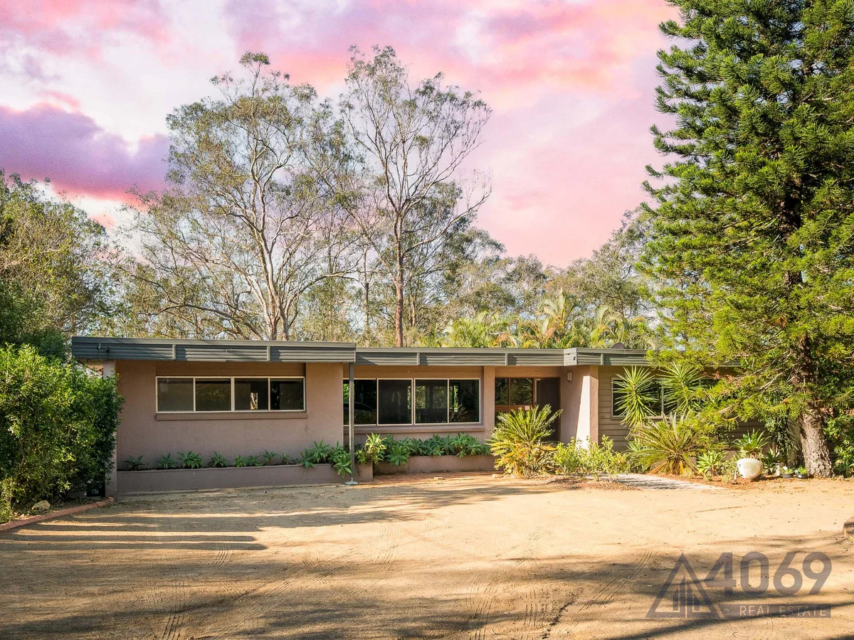 61 Sugars Road (1/1)